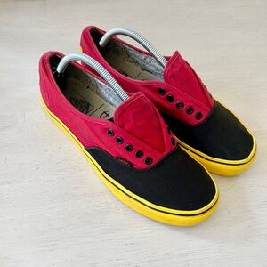 Vans x Disney Vintage Style Mickey Mouse Sneakers Unisex Size 11 Men Women 12.5